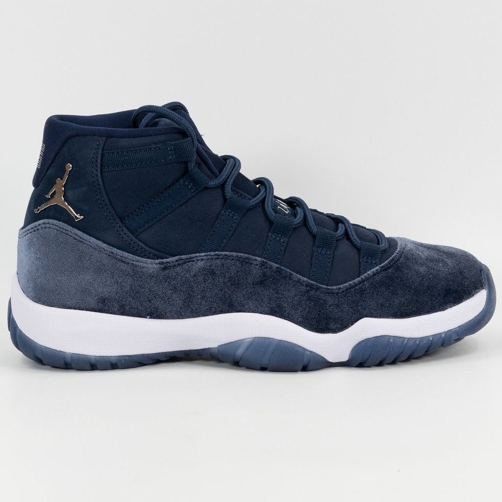 Air Jordan 11 Retro 'Midnight Navy' AR0715-441 size Women's 11 Men's 9.5